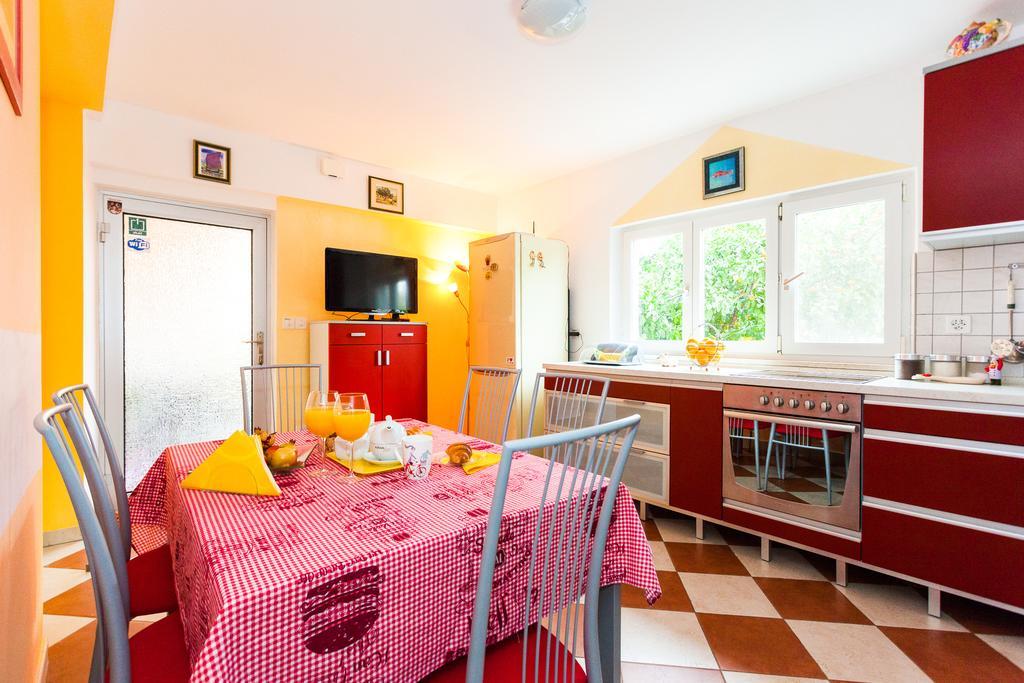 Holiday Home Villa Pindo Ston Bagian luar foto