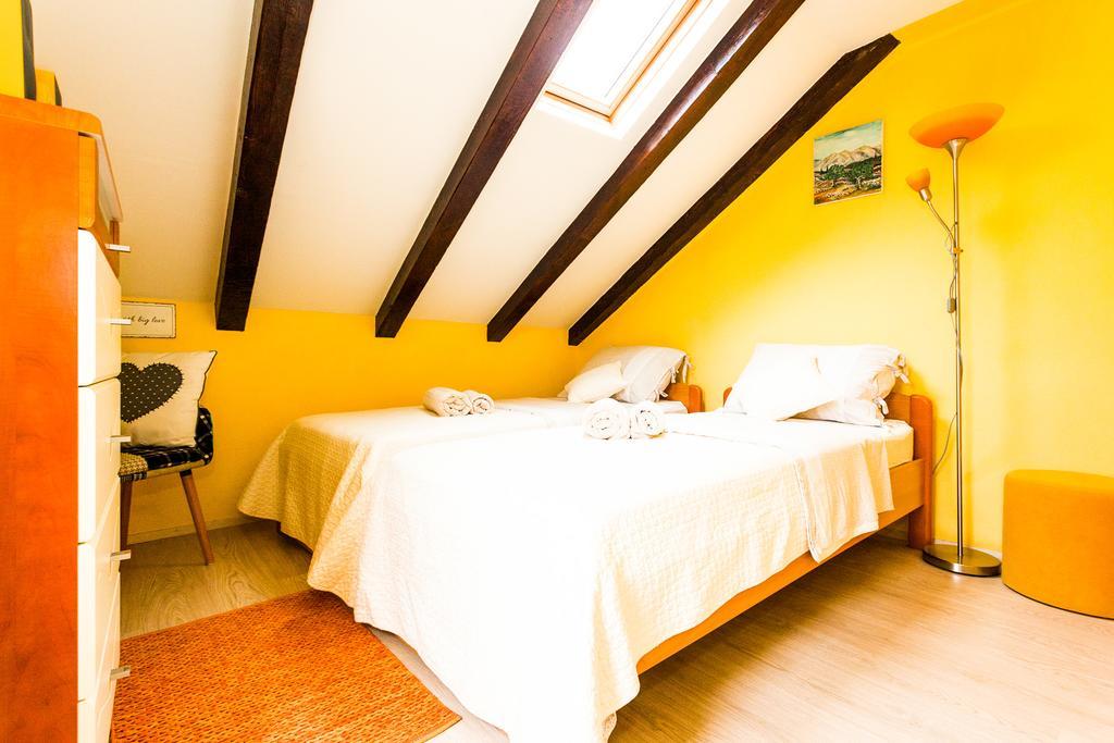Holiday Home Villa Pindo Ston Bagian luar foto